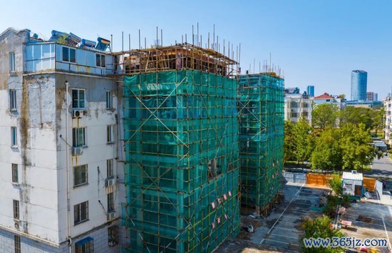 △江苏泗洪:加快改进老旧小区。(府上图)中新社发 张连华 摄